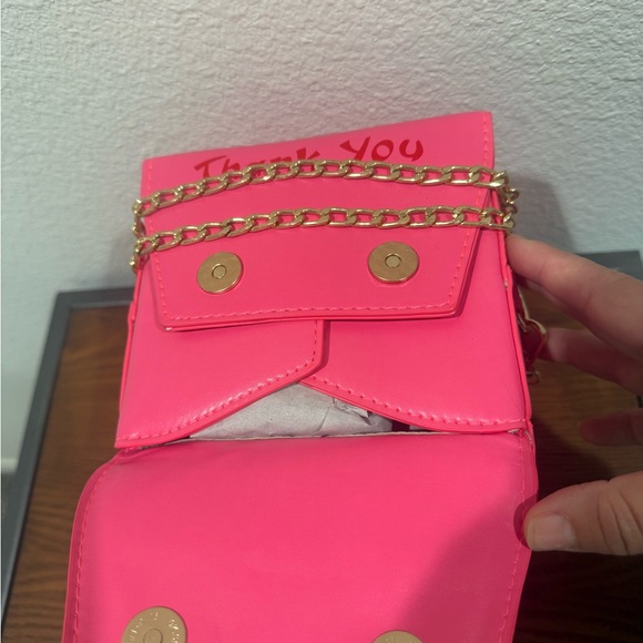 NWT Pink Takeout Box Crossbody Shoulder Bag with Gold Chain - Picture 7 of 7